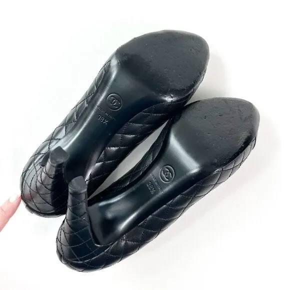 CHANEL Quilted Platform Black Pumps Size 38.5 US 8 CC Logo Heel Cap Toe - Picture 11 of 12